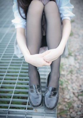 先敬罗衣后敬人短剧全集免费_720免费电视剧